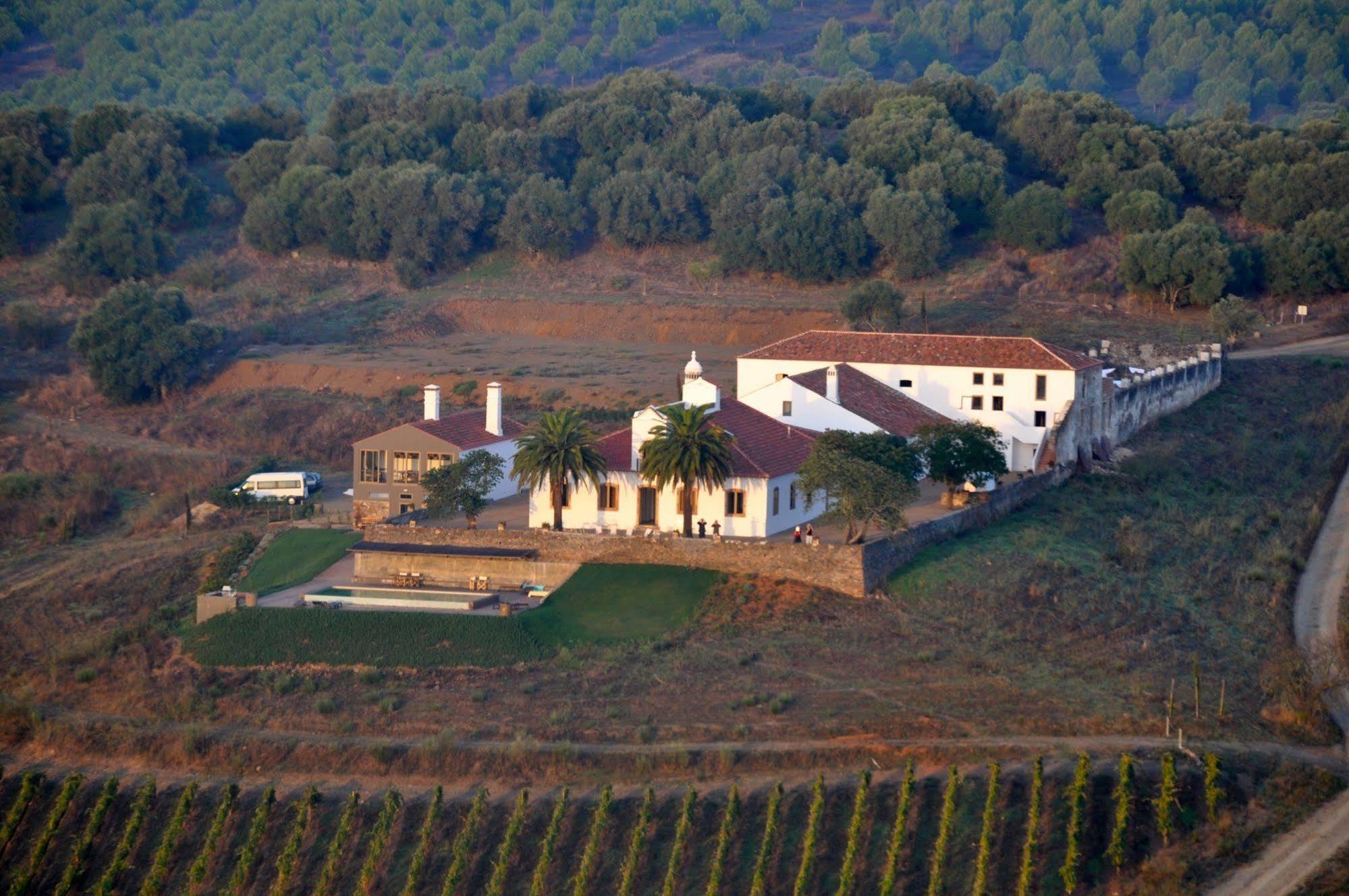 Herdade Do Vau Vendégház Serpa Kültér fotó